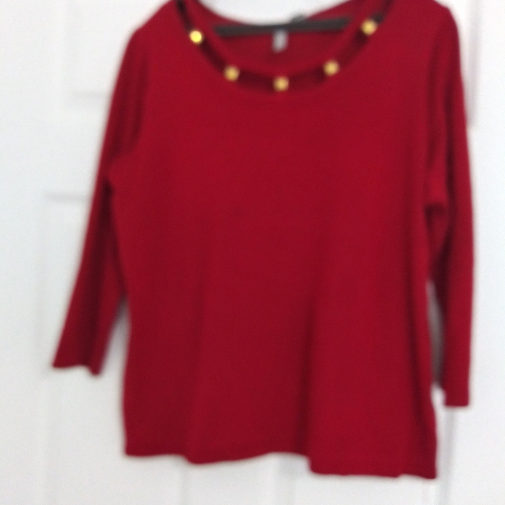 By Design Top - Picture 4 of 4